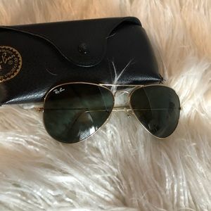 Rayban’s sunglasses